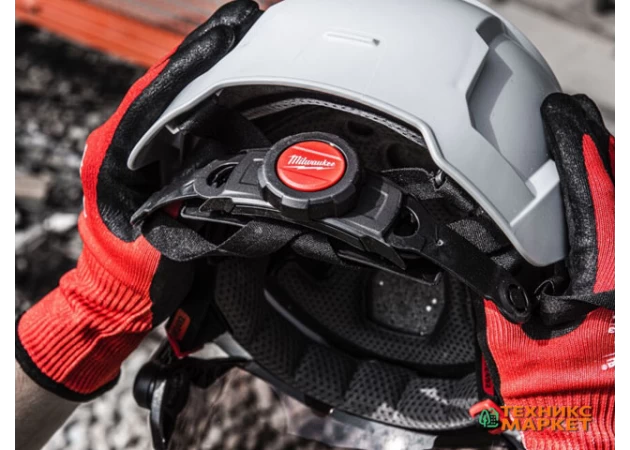 Фото 5 - Защитный невентилируемый шлем Milwaukee BOLT200, белый (4932479252)